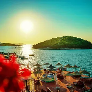 Hotel Summer Time ***