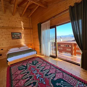 Hotel Wooden House ***