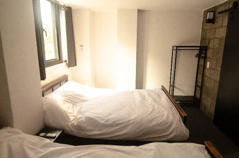 Πανσιόν One Way Guesthouse Μπουσάν
